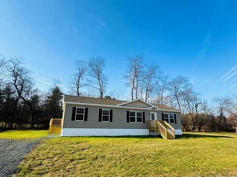 275 Rockview Ln, Towanda, PA 18848