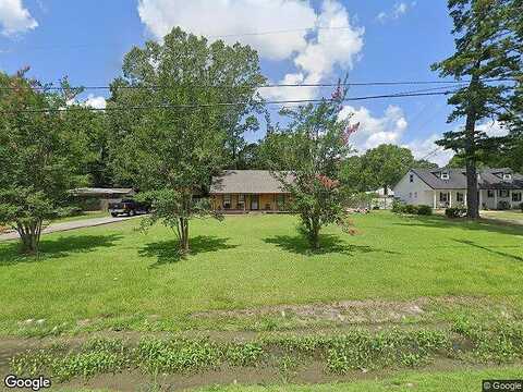 Oak Place, DENHAM SPRINGS, LA 70706