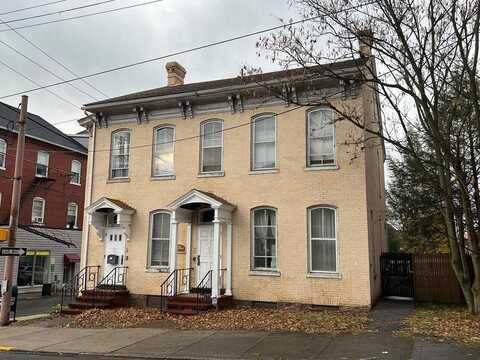 401 7th Street, Huntingdon, PA 16652