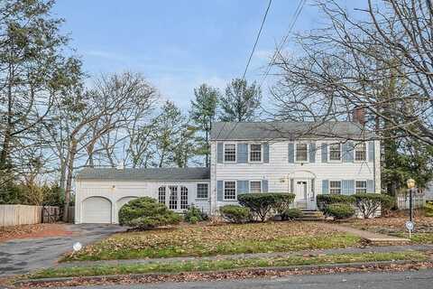 9 Hunting Lane, Lynnfield, MA 01940