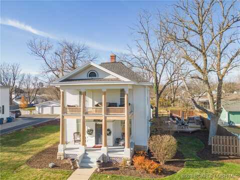 117 N Aurora Street, Eldon, MO 65026