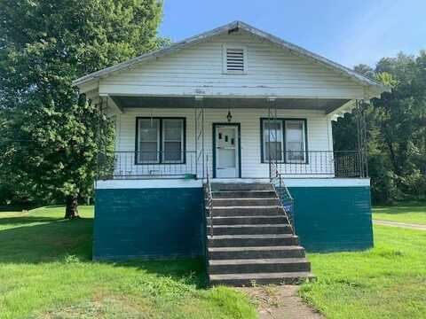 96 Broadway St., Salyersville, KY 41465