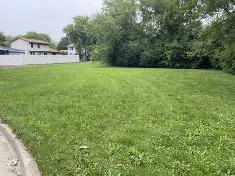 329 10th Street, Wheeling, IL 60090