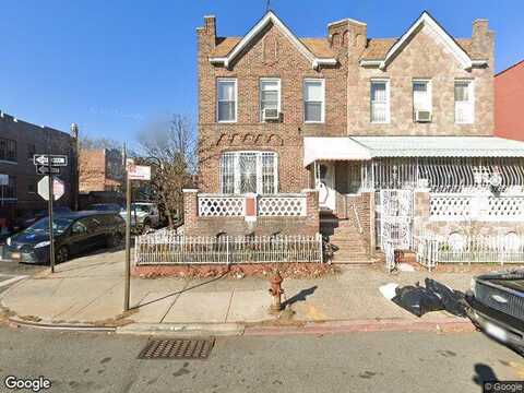 Linden, BROOKLYN, NY 11207