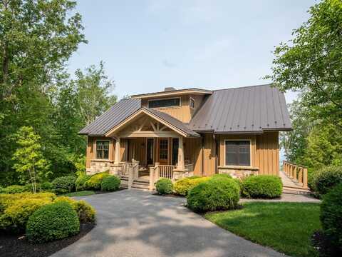 380 Summit Village Trail, White Sulphur Springs, WV 24986