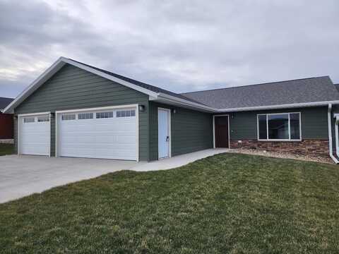 1413 Millie LN, Yankton, SD 57078