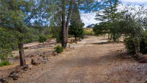 21541 Yankee Valley Road, Hidden Valley Lake, CA 95467