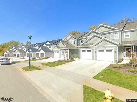 Watertown Way Ne, Grand Rapids, MI 49505