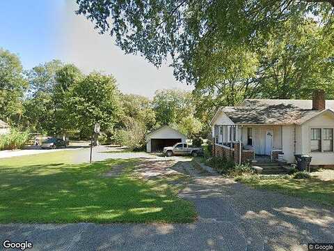 N Jackson Ave, Russellville, AL 35653