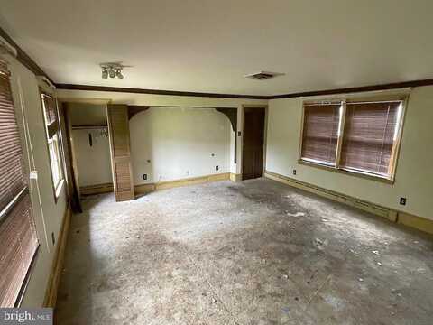 Timber, POTTSTOWN, PA 19464