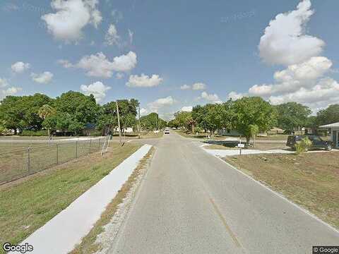 6Th Street Street, Okeechobee, FL 34974