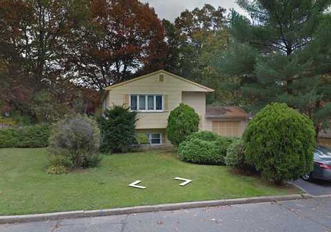 Roosevelt Ave, Greenlawn, NY 11740