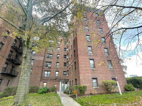 112 50 Northern Blvd 3G, Corona, NY 11368