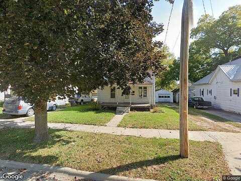 Nw 3Rd Avenue, Oelwein, IA 50662