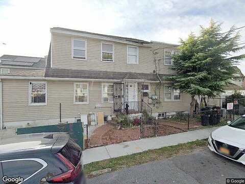 125 12 Nepton St, Spring Valley, NY 11413