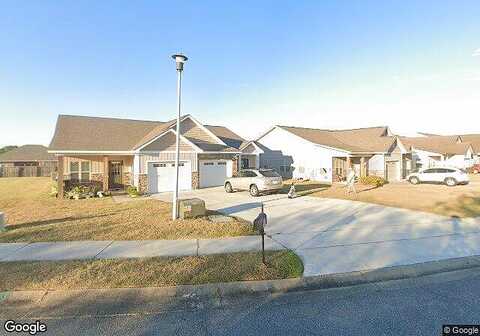 Heyward Ln, Dothan, AL 36303