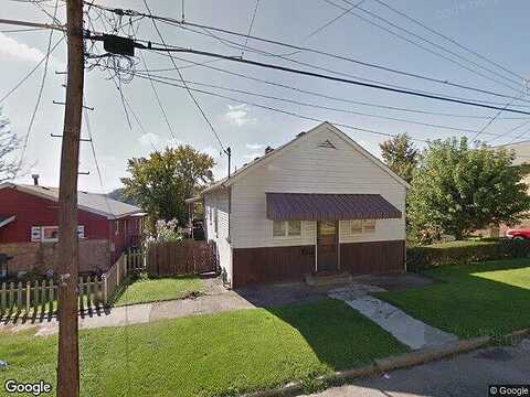 8Th, NATRONA HEIGHTS, PA 15065