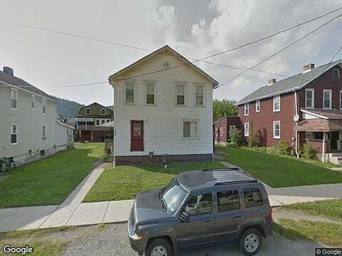 5Th Ave, Ford City, PA 16226