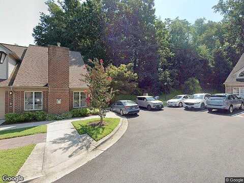 Cedar Creek Lane 2-1, Silver Spring, MD 20904