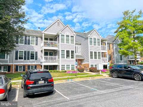 Greenbriar Circle 8-1343, Pikesville, MD 21208