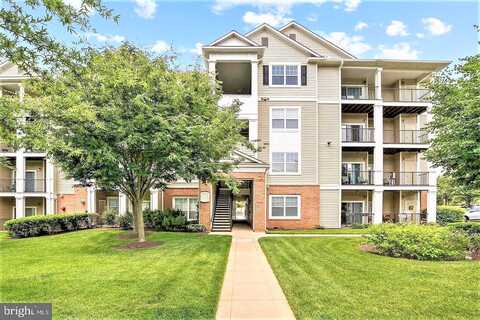 Derry Glen Court 403, Germantown, MD 20874