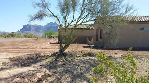 E Concho Street, Apache Junction, AZ 85120