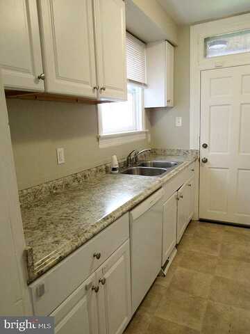 Maple, YORK, PA 17401
