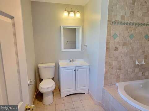 Arena, MANTUA, NJ 08051