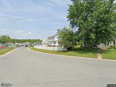 Leslie Rd, DUNDALK, MD 21222