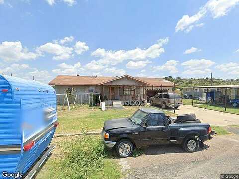 Willow St, Ozona, TX 76943