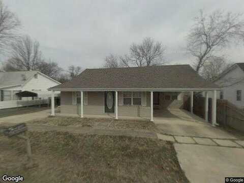 White Row, GIDEON, MO 63848