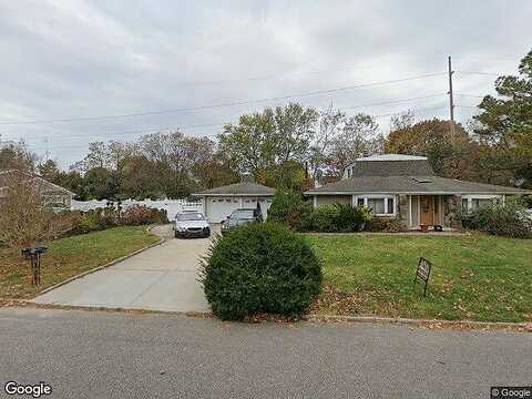 Pine Gate, EAST PATCHOGUE, NY 11772