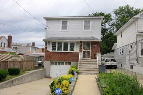 240 -11 136Th Avenue, Rosedale, NY 11422