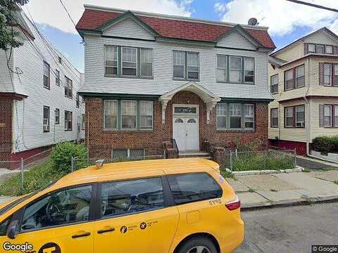 Vermont, IRVINGTON, NJ 07111