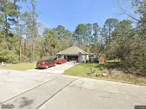 Maple St, Huntsville, TX 77320
