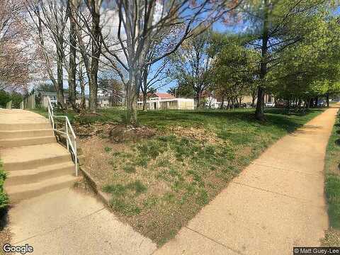 Windsor Drive 202, Falls Church, VA 22042