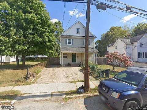 1St, BAY SHORE, NY 11706