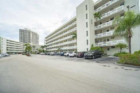 Marcos Dr S 114, Aventura, FL 33160