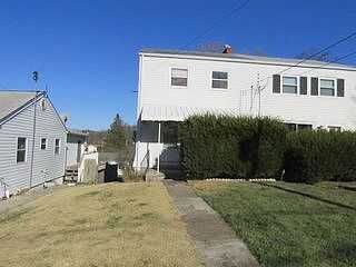 Cedar, JEANNETTE, PA 15644