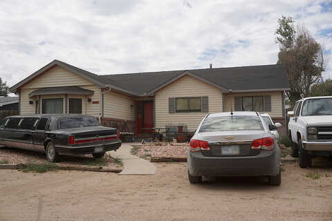 Becky, WIGGINS, CO 80654