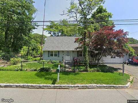 Moffitt Street, Bridgeport, CT 06602