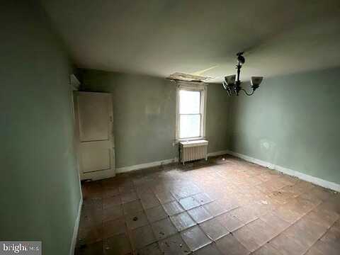 Liberty Heights, BALTIMORE, MD 21215