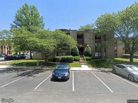 Huntley Square Dr #B, TEMPLE HILLS, MD 20748