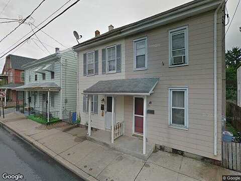 Ferdinand St, Manheim, PA 17545