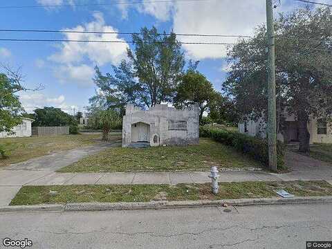 Greenwood Avenue, West Palm Beach, FL 33407