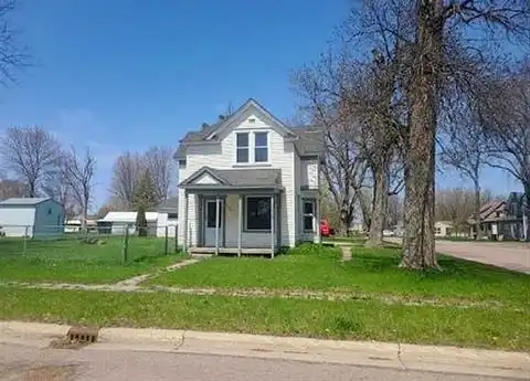 Grant St E, Winthrop, MN 55396