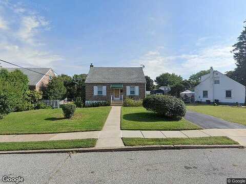 S Park Drive, Glenolden, PA 19036