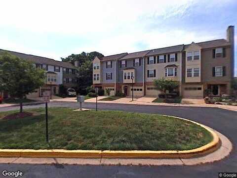 Colonel Fenwick Place 409, Upper Marlboro, MD 20772