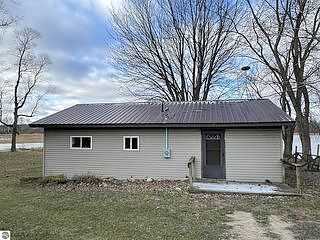 3 Mile, BLANCHARD, MI 49310