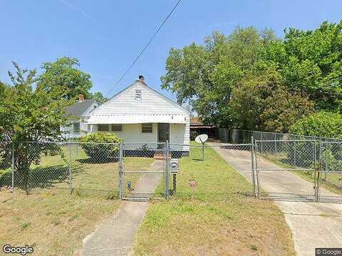 10Th, LUMBERTON, NC 28358